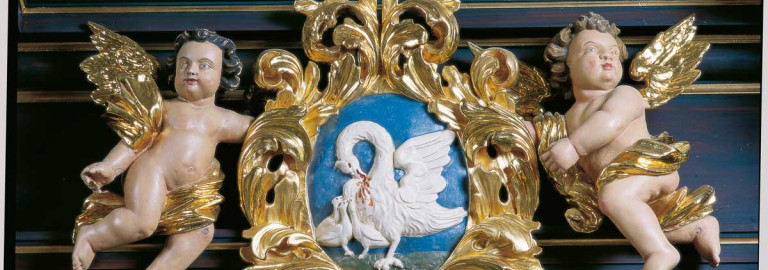 Pelikan am Altar
